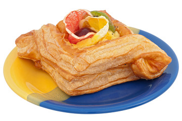 Cake with jelly and fruit