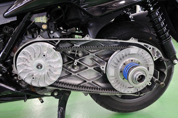 Fototapeta premium スクーターの整備