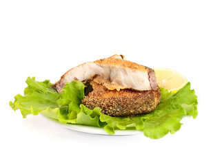 fried fish with lettuce