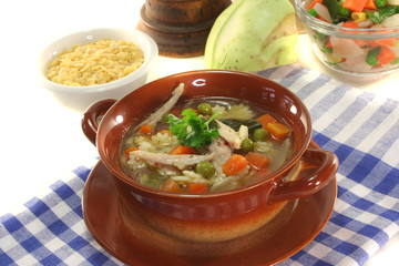Hühnersuppe