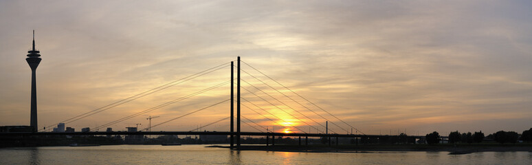 Oberkasseler-Brücke