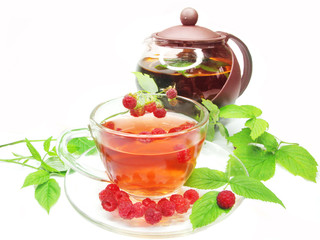 fruit red tea with raspberry