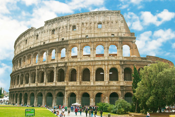 Fototapeta premium Colosseum Dome on a summer day in Rome, Italy