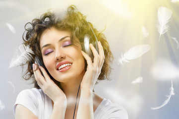 Fototapeta premium girl with headphones