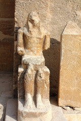 ancient egypt statue in Cairo
