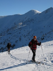 Fototapeta na wymiar Extreme ski touring