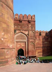 Schilderijen op glas Details of red wall  in Fort Agra Northern India © 3000ad