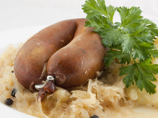 Leberwurst mit Sauerkraut