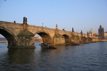 Fototapeta na wymiar pont Saint Charles, Prague