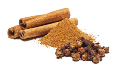 Close-up of cinnamon and clove
