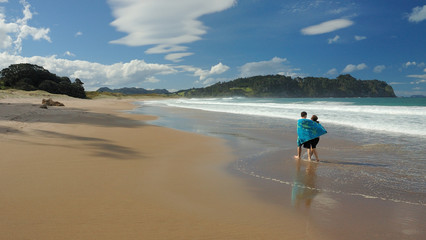 Walk on hot water beach - Hahei - New Zealand