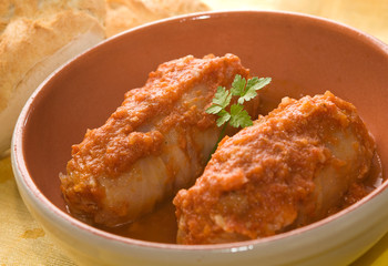 involtini di cavolo verza ripieni di riso e carne