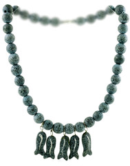 collier perles de pierre