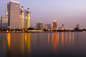 Fototapeta na wymiar The big building in Bangkok after sunset