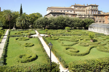 giardino con villa