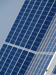 Obraz premium Solar panels in the parking lot
