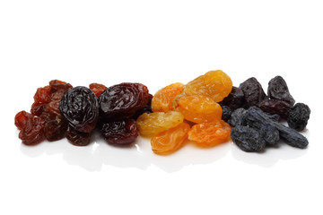 Four variety of raisins