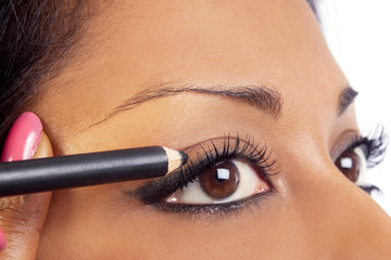 eyeliner application
