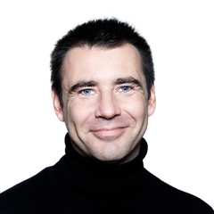 Obraz premium handsome caucasian man blue eyes smiling portrait