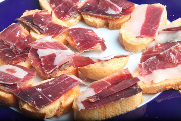 jamon iberico con pan