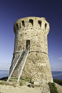 tour genoise en Corse (faut&eacute;a)