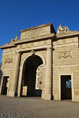 Fototapeta premium Ancient city entrance Porta Garibaldi gate, Milan, Italy