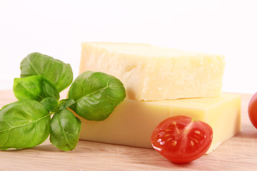 tomate, käse und basilikum