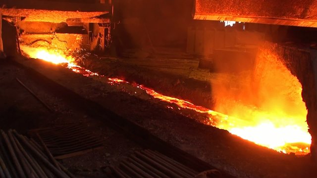 Pouring of liquid metal from blast furnace