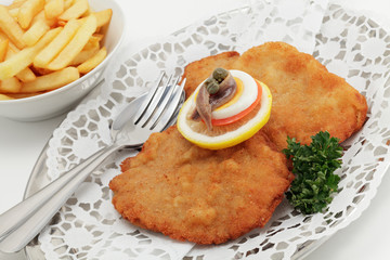 Wiener Schnitzel mit Pommes frites