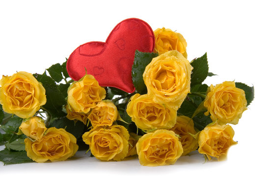Yellow roses  and  red  heart