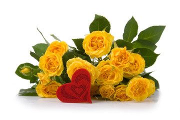 Yellow roses  and  red  heart
