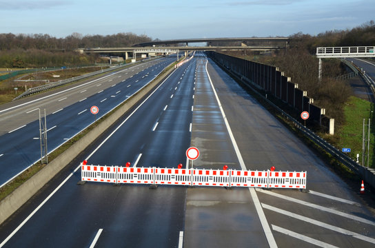 Gesperrte Autobahn