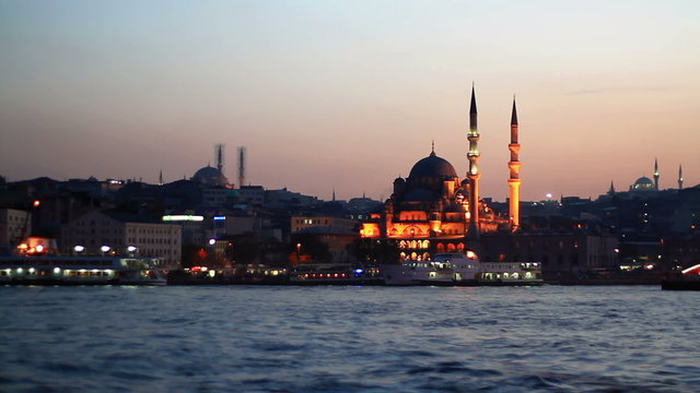 Istanbul Valide Sultan Mosque