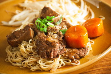 Noodle with beef