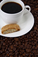 kaffee mit mandelgebäck