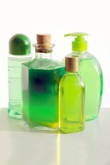Obraz na płótnie Canvas green cosmetics in bathroom
