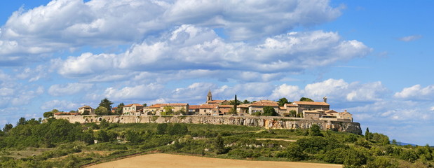 Fototapeta premium Village perché de Lussan