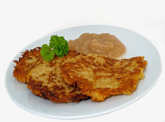 Kartoffelpuffer mit Apfelmus
