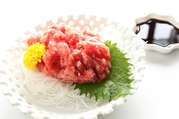 Japanese cuisine, Tuna Sashimi Tataki