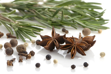 Rosemary, peppercorn, cloves and anise