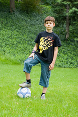 Fototapeta boy with ball obraz