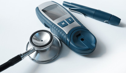Stethoscope and device for measuring blood sugar level