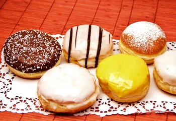 Faschingskrapfen , bunte Mischung