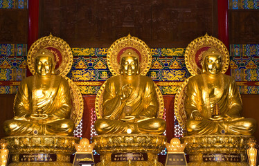 buddha statue in Wat-Leng-Noei-Yi2