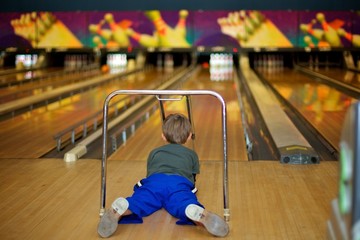 Obraz premium Laying on the hardwood