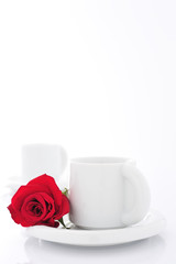 コーヒーカップと薔薇