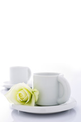 コーヒーカップと薔薇