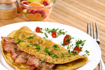 Omelet with bacon