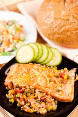 Salmon fillet with vegetables