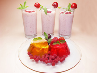 jelly fruit dessert and alcohol cocktails